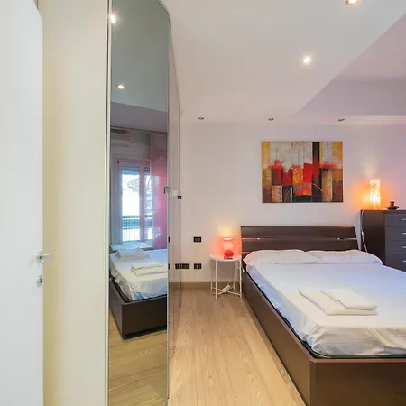 Apartment Youhosty- Citylife & Sempione